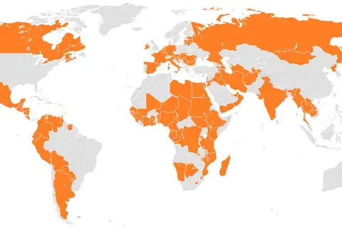 Map: Countries with tricolour flags