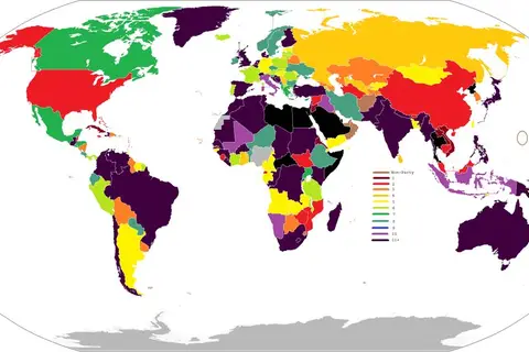 Map: Number of federally represented political parties by country
